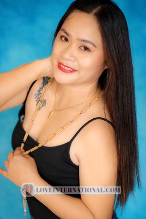 Philippines women