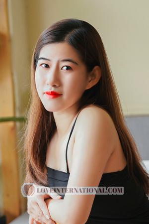 213465 - Quynh Anh Age: 29 - Vietnam