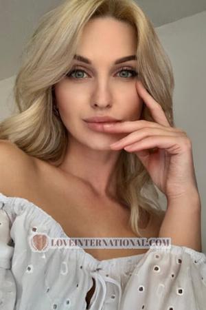 215636 - Khrystyna Age: 31 - Ukraine