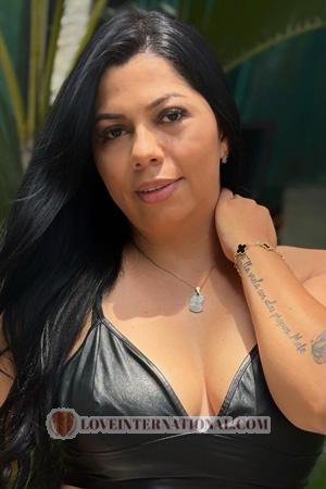 223577 - Tatiana Age: 39 - Colombia