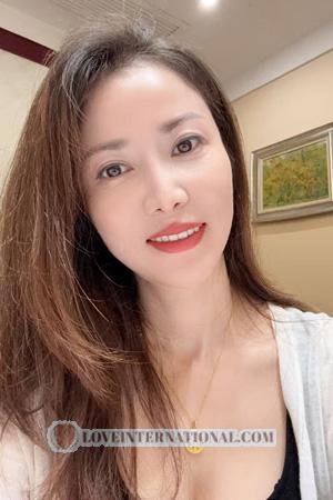 229530 - Ling Ling Age: 42 - China